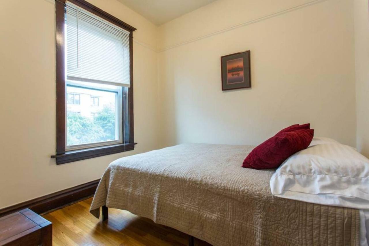 Appartement Wrigley Oasis! Steps From The Field! - 3Bd 1Ba à Chicago Extérieur photo